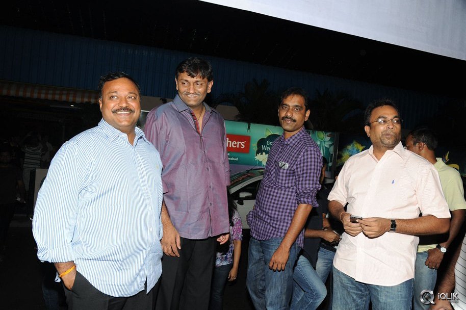 Srimanthudu-Movie-Hungama